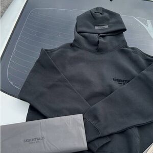 Essentials Black Men's Shirt